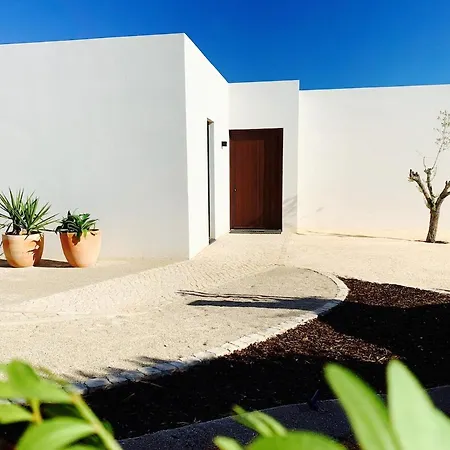 Casa Mu Lagoa (Algarve)